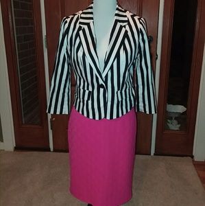 Pencil skirt and striped jacket Black and white🛍